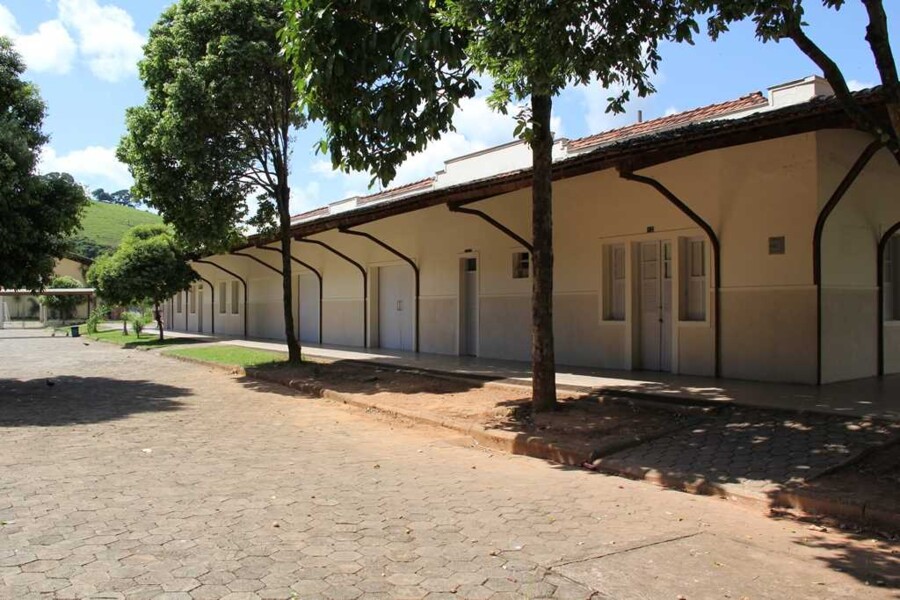 conjunto-arquitetonico-da-estacao-ferroviaria-de-nova-era